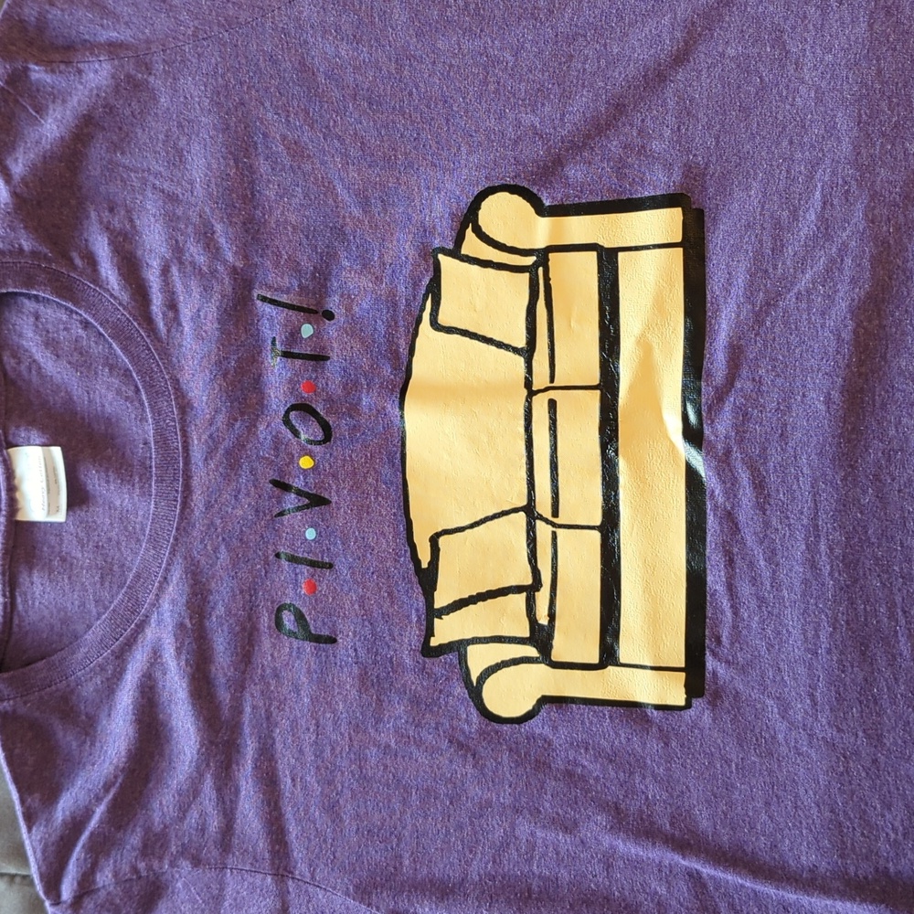 Brand new, customized "FRIENDS" tshirt